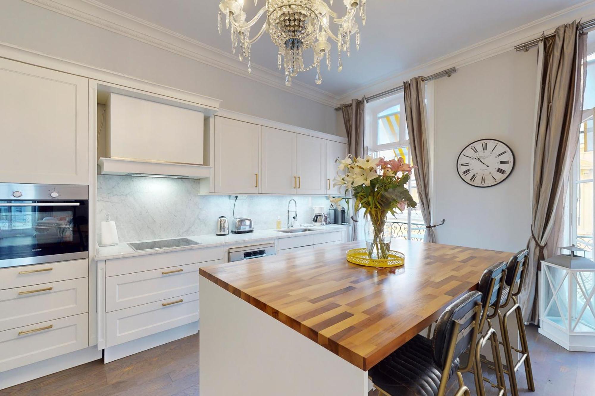 Silver Suite Five Stars Holiday House Ница Екстериор снимка