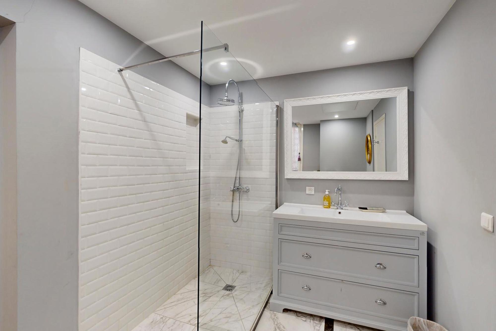 Silver Suite Five Stars Holiday House Ница Екстериор снимка